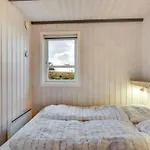 Casa de Férias Maj - 150m From The Sea By Interhome *