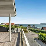 Casa de Férias Maj - 150m From The Sea By Interhome *