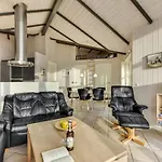 Casa de Férias Maj - 150m From The Sea By Interhome