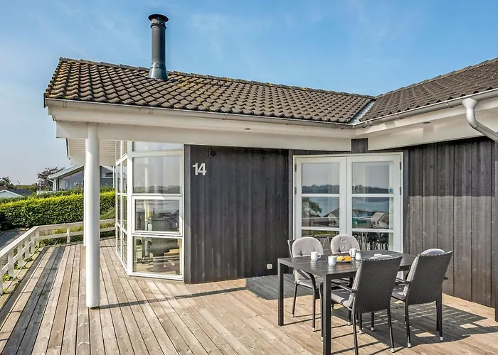 Prázdninový dům Maj - 150m From The Sea By Interhome